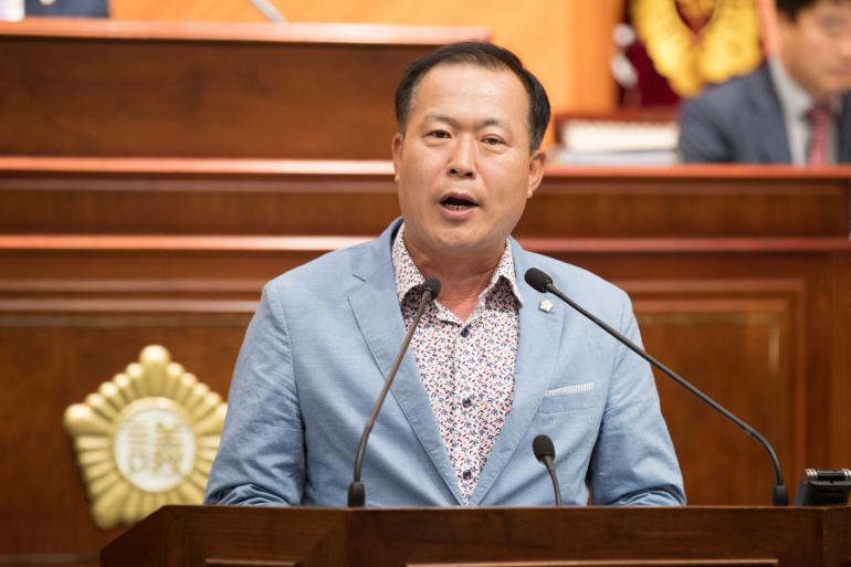 김영일 시의원 시정질문