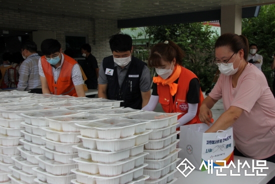 (사)군산시자원봉사센터, 삼복더위 소외계층을 위한 삼계탕 나눔