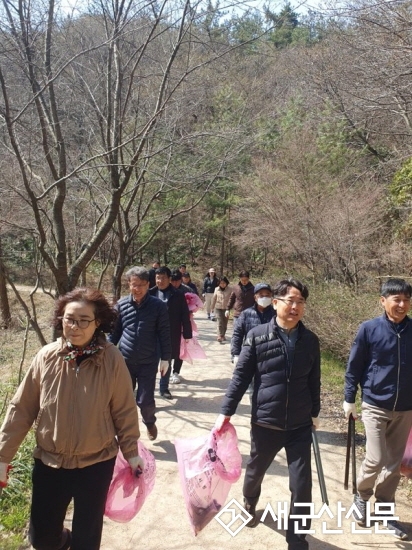 옥산면 주민자치회, 청암산 환경정비