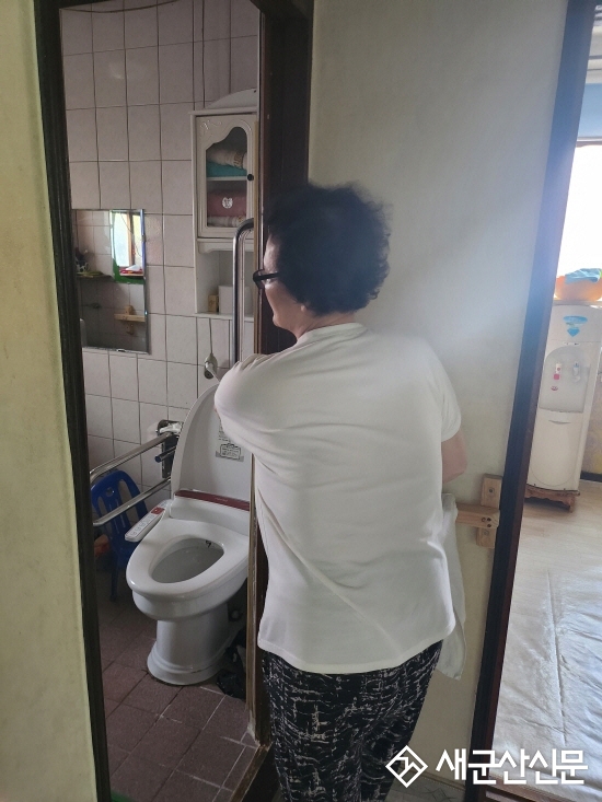 중앙동, 취약계층 안전손잡이 설치 완료