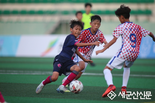 (톡톡 군산) 2024 금석배 U12 전국축구대회 개최