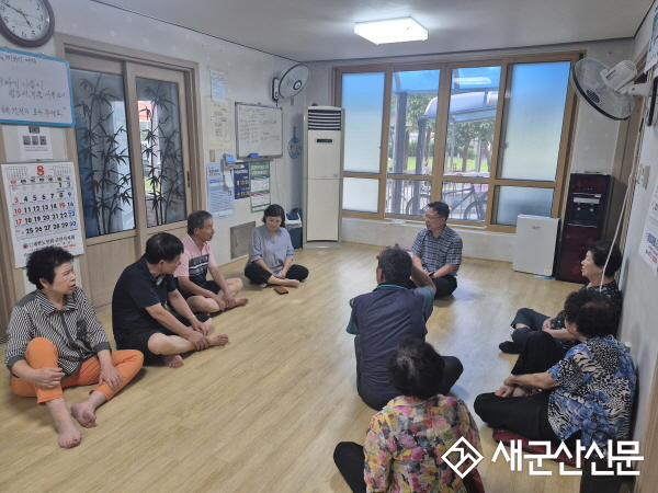 조촌동 이도영 동장, 경로당 찾아 소통 행정 펼쳐