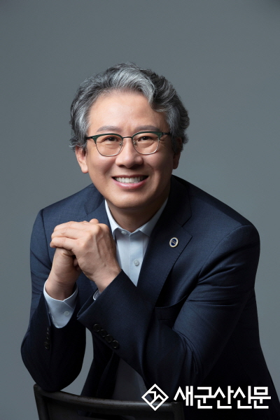 국립군산대 엄기욱 총장 직무대리, 보건복지부 장관 표창 영예