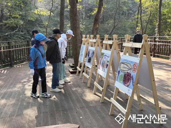 2025 군산시 발달장애인 그림그리기 대회 우수작 전시