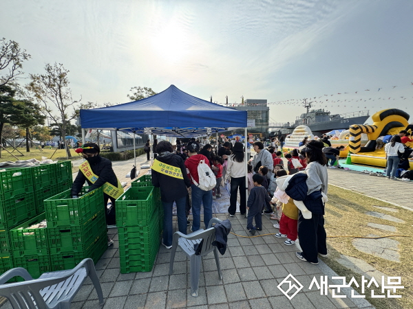 군산시,‘2025년 서로장터 & 서울광장 스케이트장’ 직거래장터 운영 공모 선정