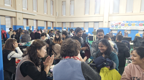 (톡톡 군산) 추운 겨울을 녹인 ‘1,000원’ 나눔 한마당