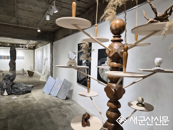 이당미술관, 젊은 작가 참여 전시 ‘스탄차’ 개최