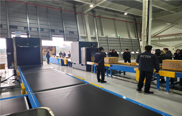 군산항 특송화물 통관장, 물동량 증가에 시설 확충 추진