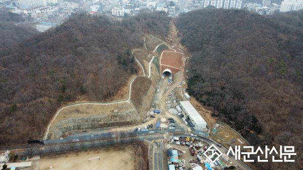 나운동과 산북동을 잇는 터널 공사‘12월 개통 박차’