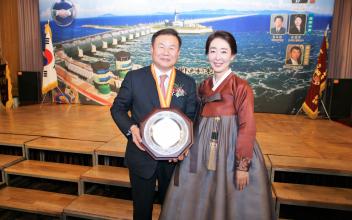 (박스기사)군장대 이승우 총장, 제41회 전북애향대상 수상