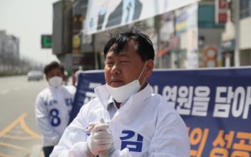 김관영 후보 ‘하루 88배 큰 절’ 선거운동 개시