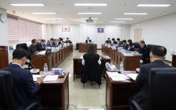 군산시의회 경제건설위원회, 복지환경국 3개과 행정사무감사 이모저모(5일차)
