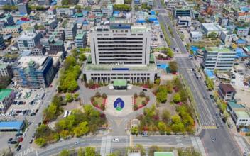 (톡톡 군산) 검찰, 새만금 태양광 비리 관련 시청 압수수색