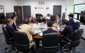 군산시의회, 류승규 군산해수청장 면담