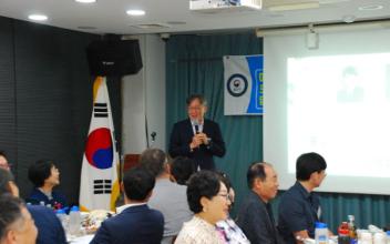 전주지방 검찰청 군산 지청장(최형원), 홍상철 형사1부장검사, 오진세 형사2부장검사 부임 후 첫 간담회