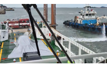 군산항 선박내 전기차 화재 대응  민·관 합동훈련 실시