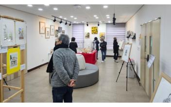 군산시평생학습관, 작품전시회와 온라인 성과 공유회 연이어 개최