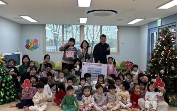 예꿈아이 어린이집, 전시회 수익금 60여만 원 이웃돕기 성금 기탁