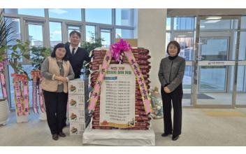 군산시 조촌동 주민자치위원회, 신청사 개청 기념‘사랑의 쌀 60포’·‘ 두유 30박스 ’기탁